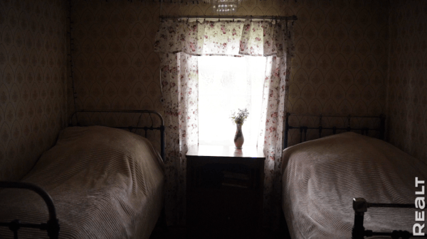 «Первое время спала в обнимку с кочергой». Белоруска сберегла столетний семейный дом — и не жалеет «Первое время спала в обнимку с кочергой». Белоруска сберегла столетний семейный дом — и не жалеет