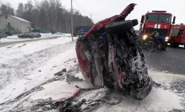 Водитель Infiniti обгонял на скорости 156 км/ч и влетел во встречный Volkswagen. Приговор Водитель Infiniti обгонял на скорости 156 км/ч и влетел во встречный Volkswagen. Приговор