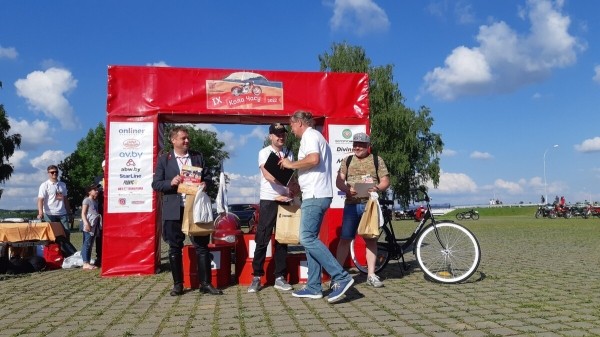 Белорус купил в США 27-летний мотоцикл BMW K1100 RS Белорус купил в США 27-летний мотоцикл BMW K1100 RS