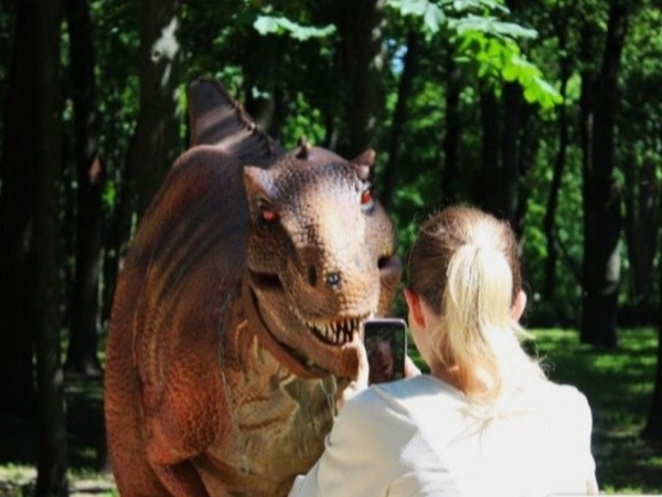 С 3 по 30 июля динозавры оживают! В Брест приехал интерактивный «Дино-Нано-Парк» С 3 по 30 июля динозавры оживают! В Брест приехал интерактивный «Дино-Нано-Парк»