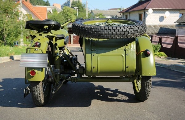 Считай, музейный экспонат! Белорус заморочился и вложил $10 тысяч в мотоцикл М-72 1953 г. в.