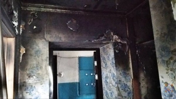 На пожаре в Бресте спасли четверых человек На пожаре в Бресте спасли четверых человек