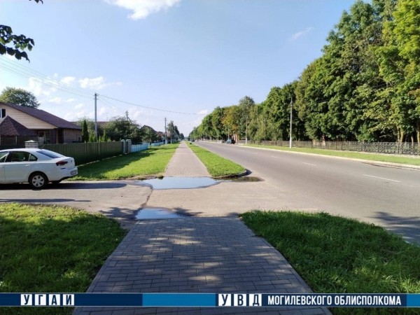 Велосипедист врезался в грузовик. Теперь у водителя авто проблемы