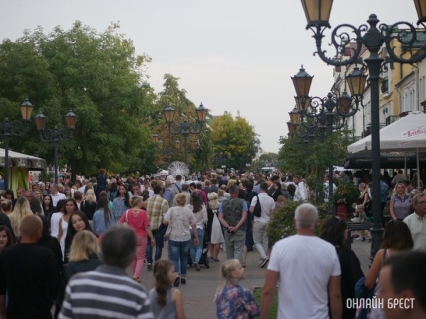 Яркий праздник устроят 5 августа в центре Бреста в честь официального открытия II Игр стран СНГ Яркий праздник устроят 5 августа в центре Бреста в честь официального открытия II Игр стран СНГ