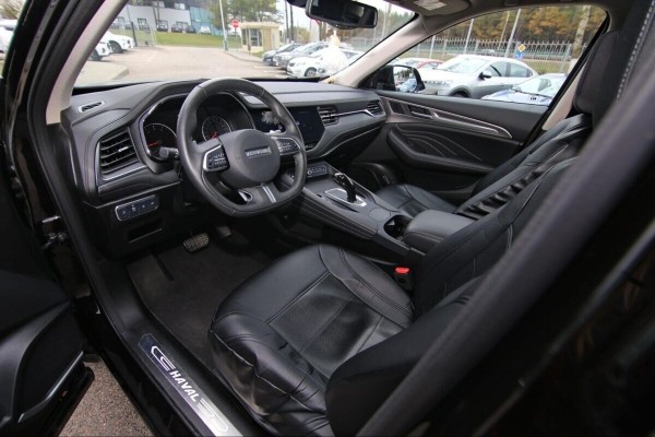 Белорусы, которые сменили белорусскую прописку на польскую, рассказали, в какую сумму обходится им обслуживание авто в соседней стране