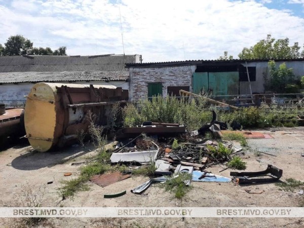 В Брестской области мужчина хранил 3400 кг металлолома в нарушение установленного порядка сбора В Брестской области мужчина хранил 3400 кг металлолома в нарушение установленного порядка сбора