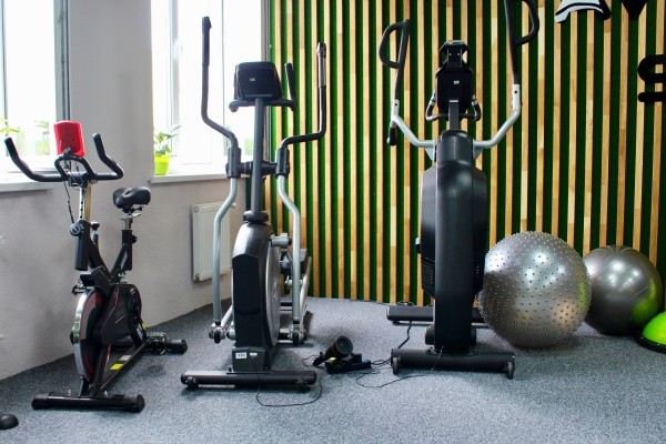 Массаж, тейпирование, фитнес, йога, работа со сколиозом и многое другое. В «AVOSTUDIO» на Варшавском шоссе в Бресте люди становятся красивее, здоровее и увереннее в себе Массаж, тейпирование, фитнес, йога, работа со сколиозом и многое другое. В «AVOSTUDIO» на Варшавском шоссе в Бресте люди становятся красивее, здоровее и увереннее в себе