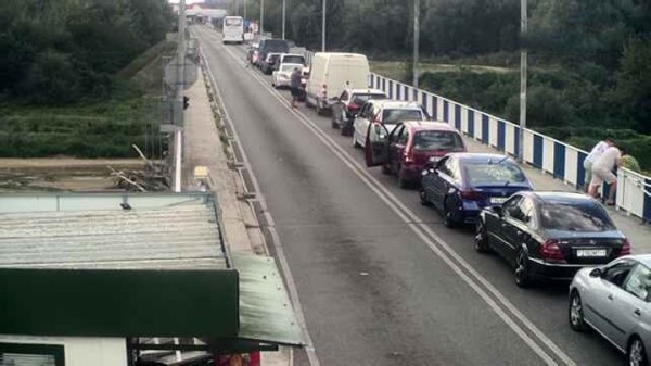 Житель Брестского района продавал место в очереди на границе. Что теперь грозит? Житель Брестского района продавал место в очереди на границе. Что теперь грозит?