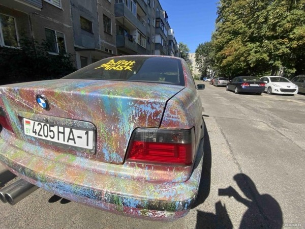 Похоже, это самая разноцветная BMW в Беларуси. Правда, есть нюансы Похоже, это самая разноцветная BMW в Беларуси. Правда, есть нюансы