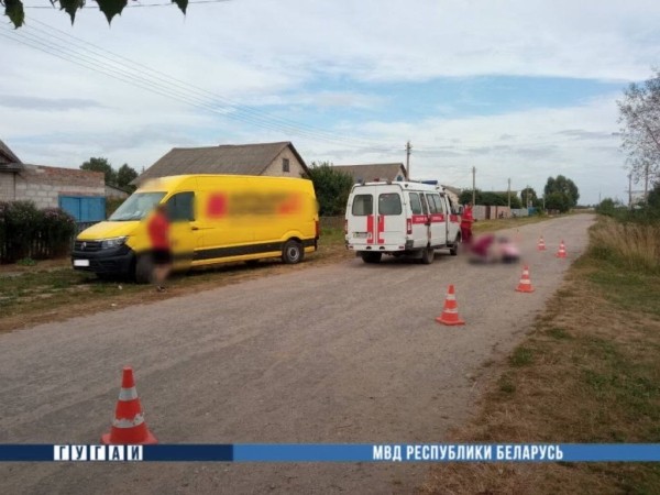 Автомобиль насмерть сбил полуторагодовалого ребенка в Гомельской области Автомобиль насмерть сбил полуторагодовалого ребенка в Гомельской области