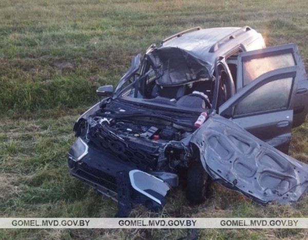 Встреча с лосем закончилась кюветом и реанимацией. А как нужно было поступать? Встреча с лосем закончилась кюветом и реанимацией. А как нужно было поступать?