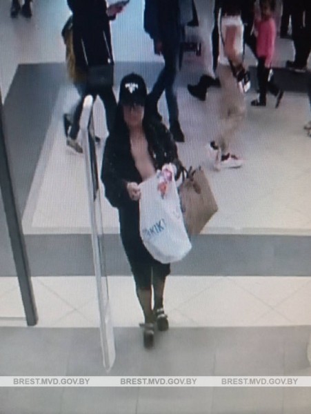 В Бресте милиция устанавливает личность женщины. Находилась в магазине на Машерова
