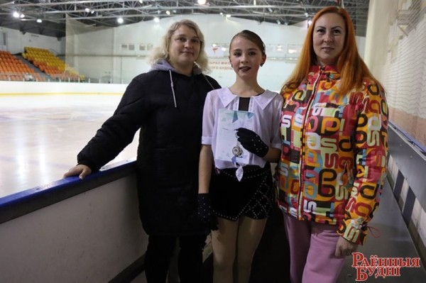 Фігурысты з розных куткоў краіны прыехалі ў Пружаны, каб пазмагацца за «Кубак Белавежскай пушчы» і пуцёўку на рэспубліканскія Алімпійскія дні моладзі Фігурысты з розных куткоў краіны прыехалі ў Пружаны, каб пазмагацца за «Кубак Белавежскай пушчы» і пуцёўку на рэспубліканскія Алімпійскія дні моладзі