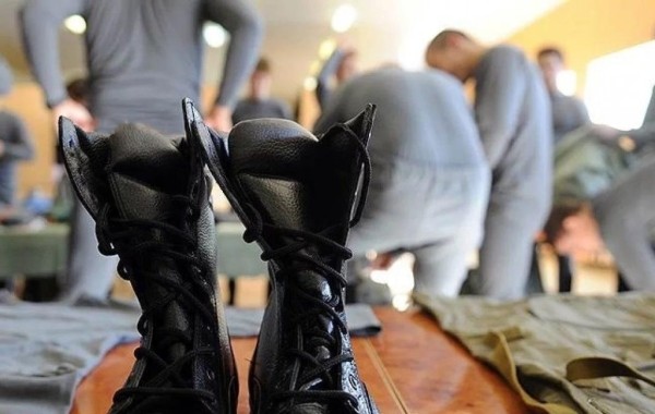 Предпочел карьеру модели вместо службы в армии. Белорусу грозит до 2 лет тюрьмы Предпочел карьеру модели вместо службы в армии. Белорусу грозит до 2 лет тюрьмы