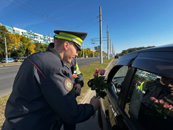 В Бресте сотрудники ГАИ останавливали автомобили, за рулем которых находились представительницы прекрасного пола В Бресте сотрудники ГАИ останавливали автомобили, за рулем которых находились представительницы прекрасного пола