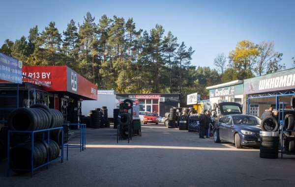 «В Германии они стоят 5 евро». Откровенный разговор с продавцом бэушных шин