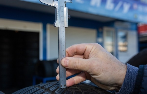 «В Германии они стоят 5 евро». Откровенный разговор с продавцом бэушных шин