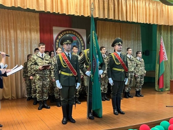 В Бресте состоялось открытие военно-патриотического клуба «Дубровский форт» В Бресте состоялось открытие военно-патриотического клуба «Дубровский форт»