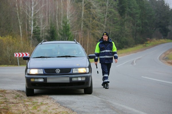 С декабря машины на «всесезонке» техосмотр не пройдут! Что еще нужно учесть перед посещением станции диагностики?