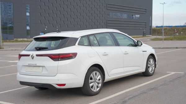 Белорус сам пригнал Renault Megane из Литвы. Есть ли выгода? Белорус сам пригнал Renault Megane из Литвы. Есть ли выгода?