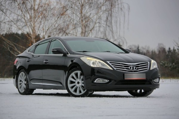 «Отъездил десять лет и ни на секунду не пожалел!». Белорус о владении корейским бизнес-седаном Hyundai Grandeur «Отъездил десять лет и ни на секунду не пожалел!». Белорус о владении корейским бизнес-седаном Hyundai Grandeur