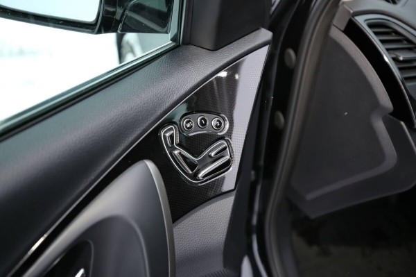 «Отъездил десять лет и ни на секунду не пожалел!». Белорус о владении корейским бизнес-седаном Hyundai Grandeur «Отъездил десять лет и ни на секунду не пожалел!». Белорус о владении корейским бизнес-седаном Hyundai Grandeur