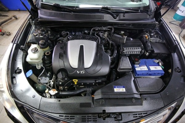 «Отъездил десять лет и ни на секунду не пожалел!». Белорус о владении корейским бизнес-седаном Hyundai Grandeur «Отъездил десять лет и ни на секунду не пожалел!». Белорус о владении корейским бизнес-седаном Hyundai Grandeur