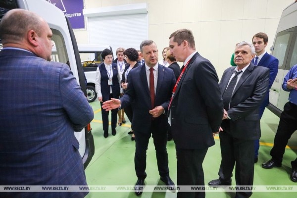 Спецавтомобили для социального обслуживания передали пяти ТЦСОН и дому-интернату в Брестской области Спецавтомобили для социального обслуживания передали пяти ТЦСОН и дому-интернату в Брестской области