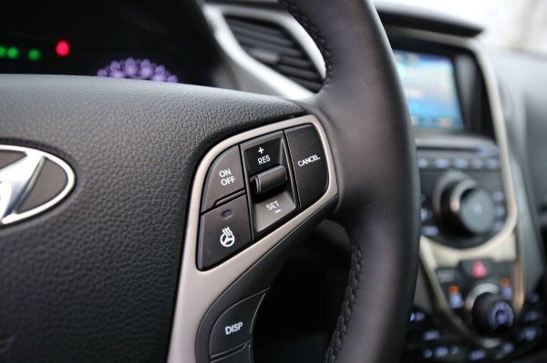 «Отъездил десять лет и ни на секунду не пожалел!». Белорус о владении корейским бизнес-седаном Hyundai Grandeur «Отъездил десять лет и ни на секунду не пожалел!». Белорус о владении корейским бизнес-седаном Hyundai Grandeur