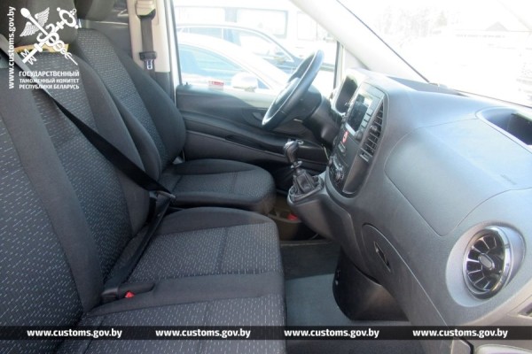 2-летний Mercedes за 10 тысяч евро показался таможенникам слишком дешевым. И правильно показался 2-летний Mercedes за 10 тысяч евро показался таможенникам слишком дешевым. И правильно показался