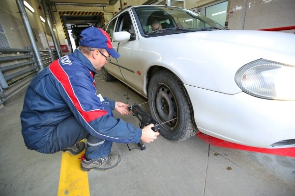 С декабря машины на «всесезонке» техосмотр не пройдут! Что еще нужно учесть перед посещением станции диагностики?