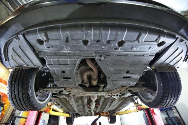 «Отъездил десять лет и ни на секунду не пожалел!». Белорус о владении корейским бизнес-седаном Hyundai Grandeur «Отъездил десять лет и ни на секунду не пожалел!». Белорус о владении корейским бизнес-седаном Hyundai Grandeur