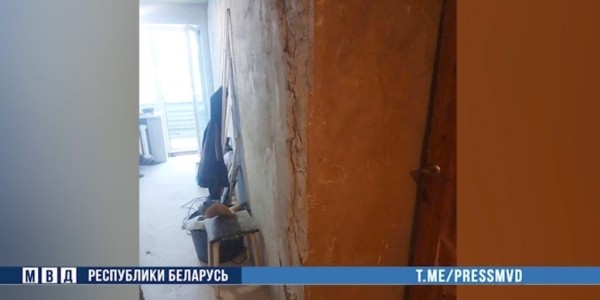 Нашла в интернете строителя, заплатила 10 000 рублей, а он пропал. Печальный опыт ремонта белоруски Нашла в интернете строителя, заплатила 10 000 рублей, а он пропал. Печальный опыт ремонта белоруски