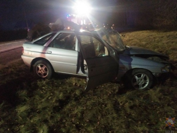 Работники МЧС спасли женщину при ДТП в Пружанах Работники МЧС спасли женщину при ДТП в Пружанах