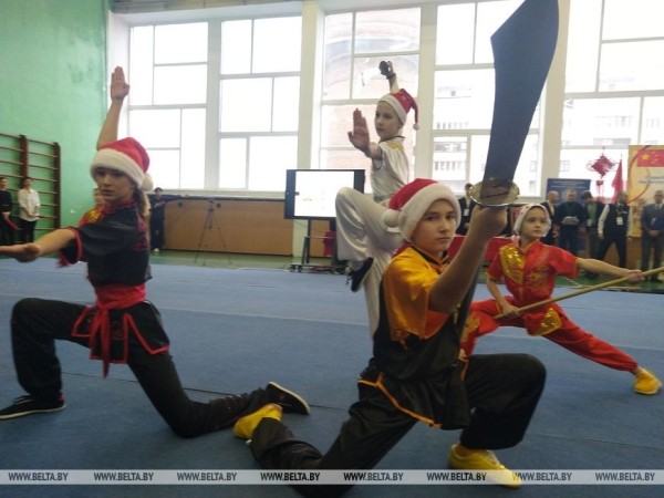 Около 100 поклонников ушу из Беларуси и России съехались на рождественский турнир в Брест Около 100 поклонников ушу из Беларуси и России съехались на рождественский турнир в Брест
