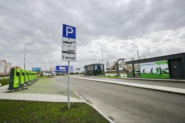 Белорус купил китайский электромобиль, но заряжать на популярных станциях Malanka не может Белорус купил китайский электромобиль, но заряжать на популярных станциях Malanka не может