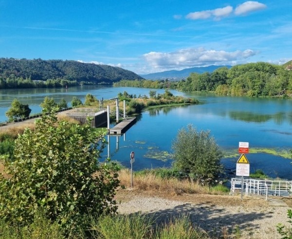 Белоруска устала ждать мужа из рейсов и вместе с ним ушла в дальнобой Белоруска устала ждать мужа из рейсов и вместе с ним ушла в дальнобой