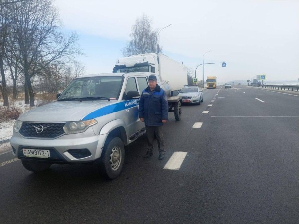 Дальнобойщикам возле Бреста пришли на помощь