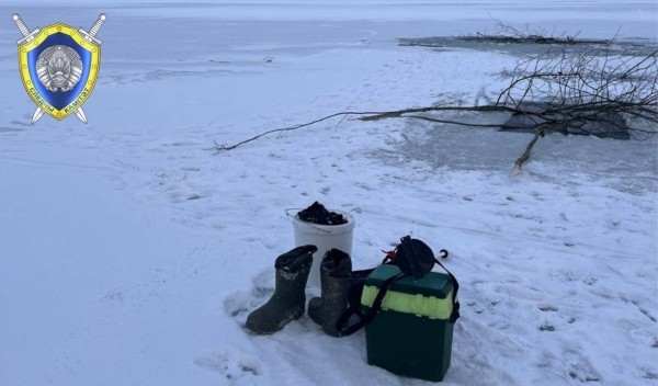 В Беларуси рыбак провалился под лед и утонул