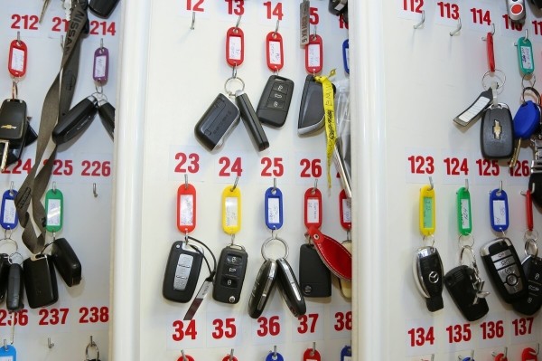 «Приклеили $1 000 за уборку салона!» Белорус отдал Chevrolet в автохаус и очень удивился методам реализации «Приклеили $1 000 за уборку салона!» Белорус отдал Chevrolet в автохаус и очень удивился методам реализации