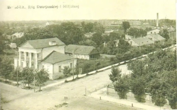 Николай Власюк: «За 30 лет до Чикаго Брест был разбит на стрит и авеню» Николай Власюк: «За 30 лет до Чикаго Брест был разбит на стрит и авеню»