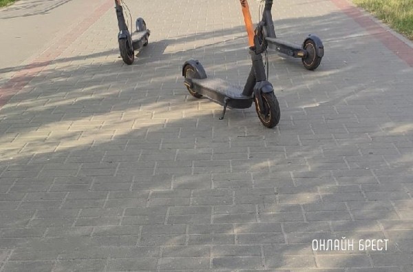 Девушка ехала на самокате и сбила пешехода – суд вынес ей приговор Девушка ехала на самокате и сбила пешехода – суд вынес ей приговор