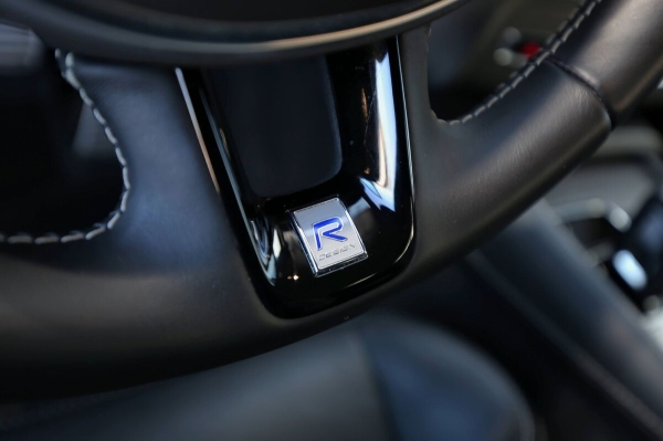 «ТО у дилера со всеми расходниками — 1 200 рублей». Белорус о владении 400-сильным гибридом Volvo XC90 «ТО у дилера со всеми расходниками — 1 200 рублей». Белорус о владении 400-сильным гибридом Volvo XC90