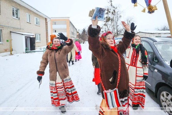 Чем угощают жители Брестского района на Коляды и какие щедрики им поют Чем угощают жители Брестского района на Коляды и какие щедрики им поют