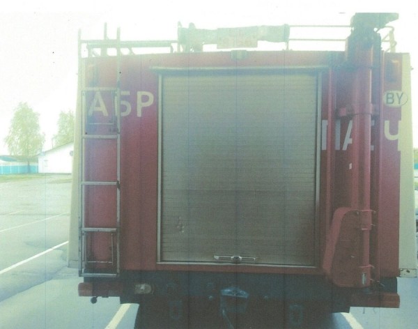 В Гомеле продают раритетный пожарный Mercedes. Сколько просят за 50-летнюю машину?