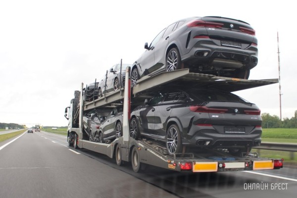 Выгодно ли сейчас пригнать машину из Европы? Выгодно ли сейчас пригнать машину из Европы?