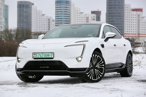 «Когда грянули морозы, заряда гарантированно хватало на 400 км». Белорус о владении роскошным «китайцем» Avatr 11 «Когда грянули морозы, заряда гарантированно хватало на 400 км». Белорус о владении роскошным «китайцем» Avatr 11