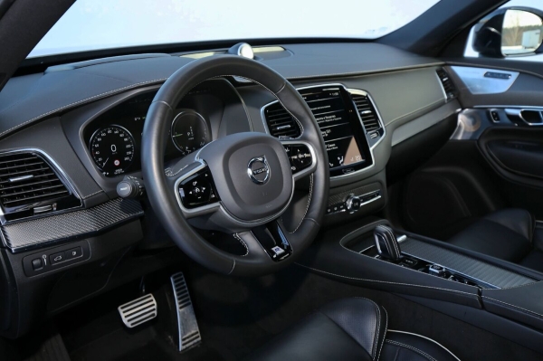 «ТО у дилера со всеми расходниками — 1 200 рублей». Белорус о владении 400-сильным гибридом Volvo XC90 «ТО у дилера со всеми расходниками — 1 200 рублей». Белорус о владении 400-сильным гибридом Volvo XC90