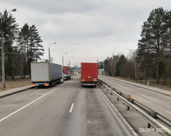 Сбор при въезде в места перецепки фур из ЕС установили в Беларуси Сбор при въезде в места перецепки фур из ЕС установили в Беларуси