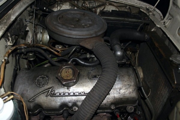 Фонарщик из Бреста показал «Москвич-412», с которым не хочет расставаться Фонарщик из Бреста показал «Москвич-412», с которым не хочет расставаться